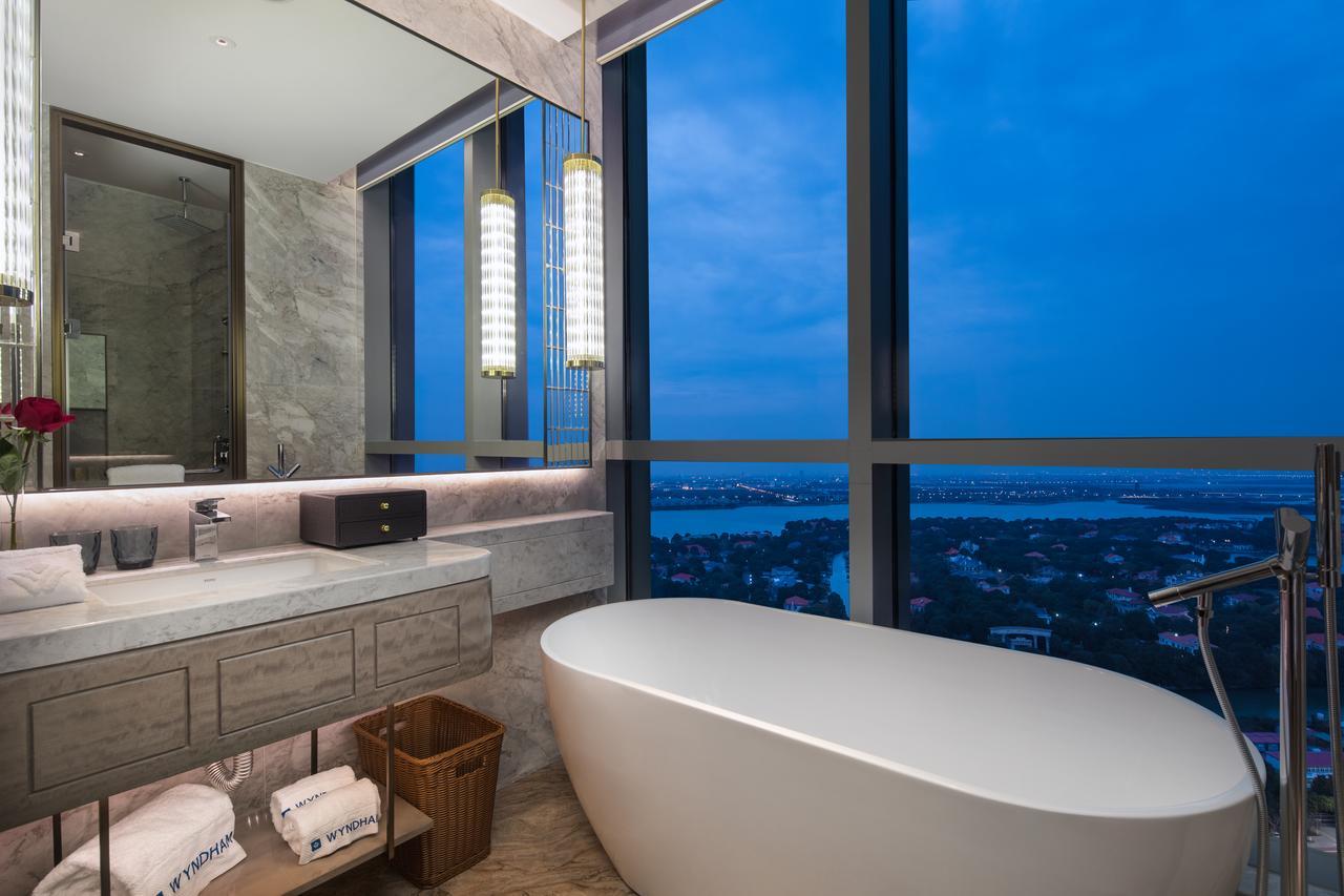 Wyndham Grand Suzhou Fenhu Hotel Xinta Exterior foto